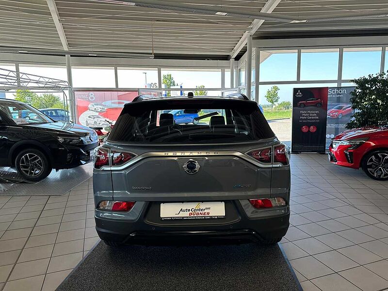 SsangYong e motion Korando  Titanium