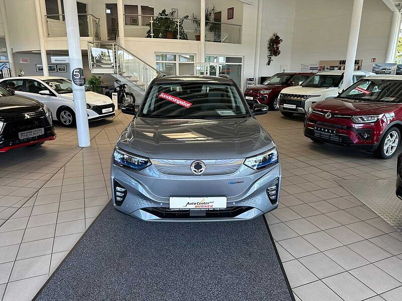 SsangYong e motion Korando  Titanium